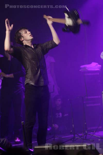 FRIENDLY FIRES - 2008-11-15 - PARIS - La Cigale - 